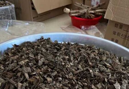 顶级超黑爆油奇楠货粒