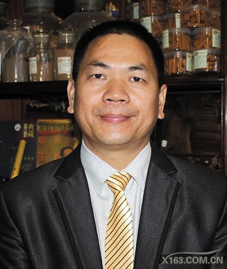 深圳市沉香文化研究会创会会长张展茂先生