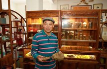官茂有｜“粤西沉香之父”，毕生精力都投入到了沉香产业